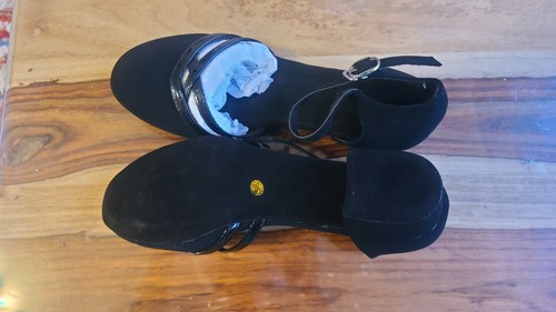 Women dance shoes - women's,