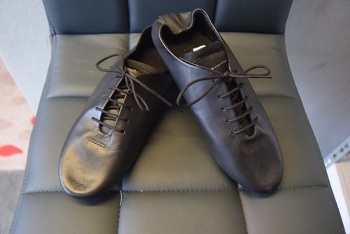Black leather full sole jazz